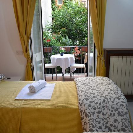 Roma Hotel Srls Εξωτερικό φωτογραφία