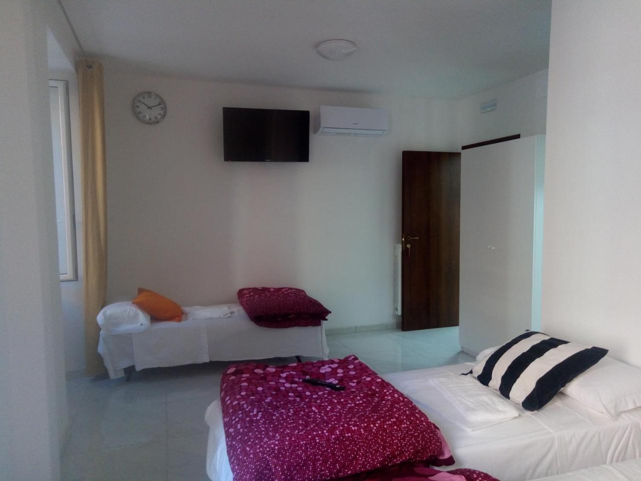 Roma Hotel Srls Εξωτερικό φωτογραφία